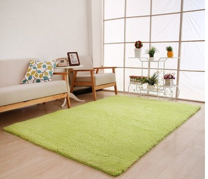 Fluffy White Plush Carpet