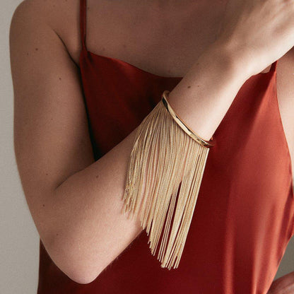 New Tassel Bracelet Vintage And Luxurious Metal Design
