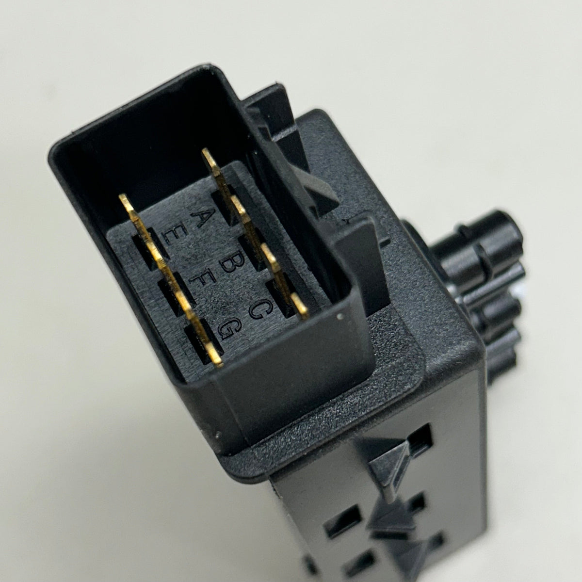 CARQUEST Seat Switch Interruptor Button Replacement Part STA1002