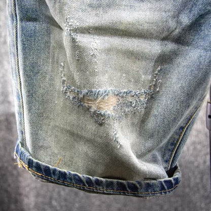 Embroidered Patch Ripped Denim Shorts For Men