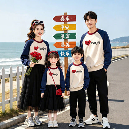 Sweatshirt With Heart And Smiley Print Family Matching Set