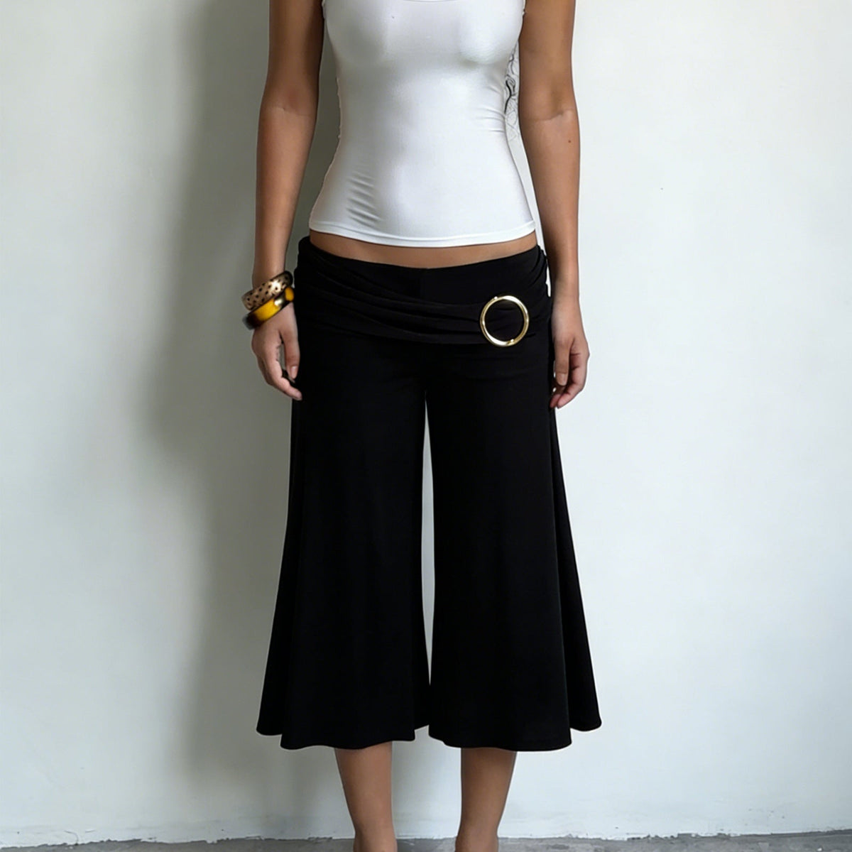 Women's Pleated Metal-Button Flared Low-Waist Cropped Pants