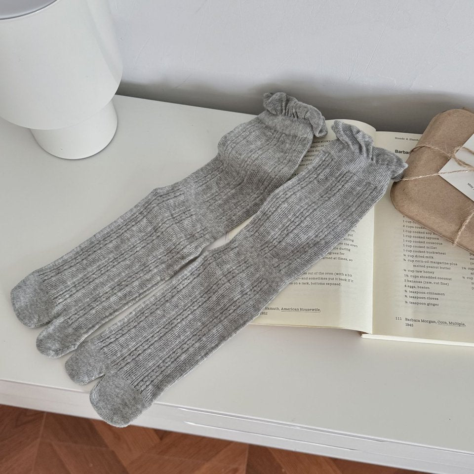 Spring Summer Thin Cable-knit Bubble-toe Mid-calf Split-toe Socks