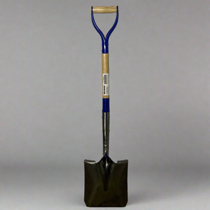 WESTWARD Square Point Shovel 30" 14 Gal, Natural Wood Handle 1WG34A