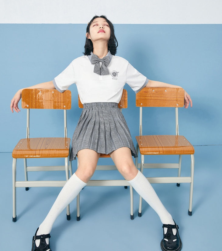 Pleated plaid skirt for women