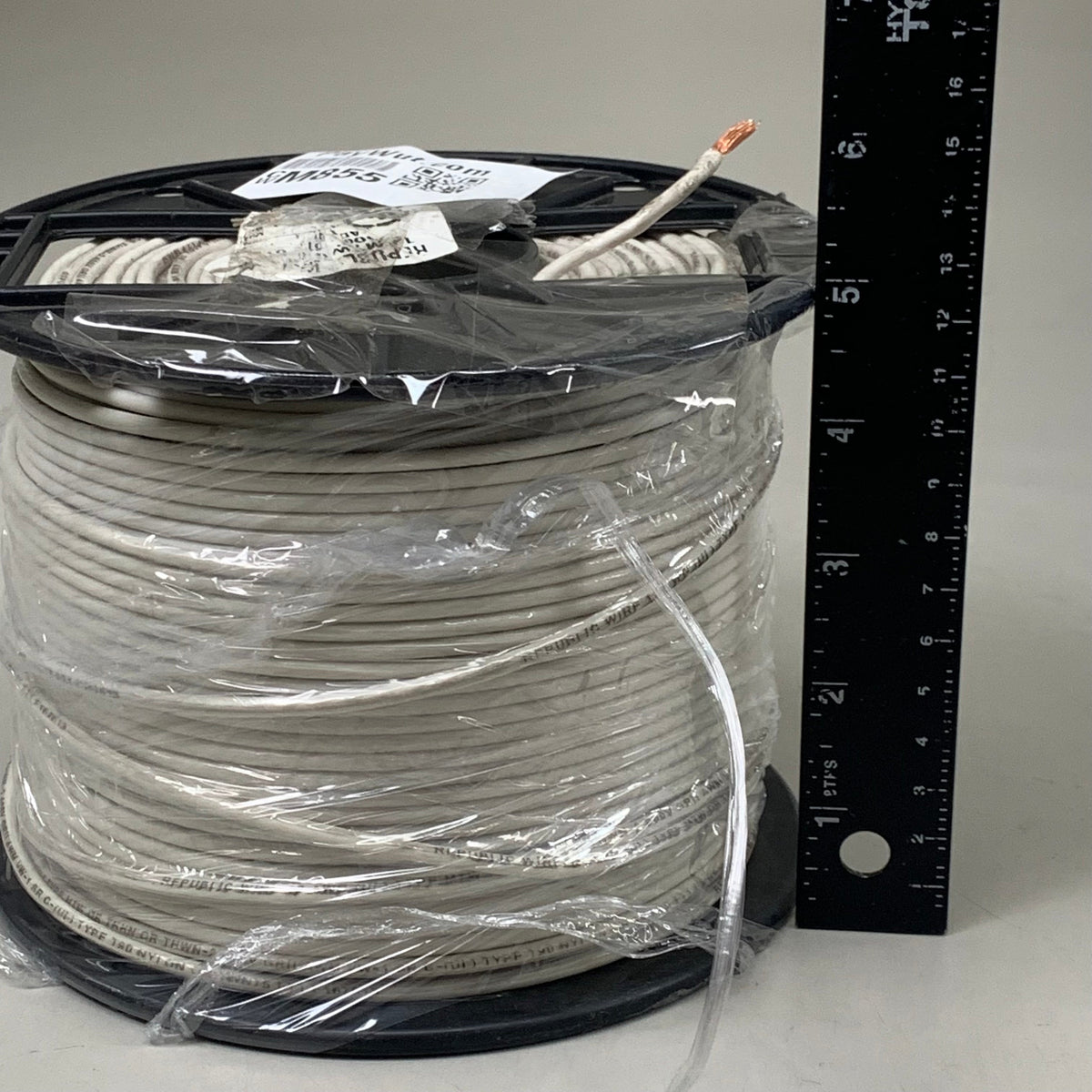 REPUBLIC Neutral Wire Stranded Copper 12 AWG Type MTW 190 Nylon 600V 500ft Spool