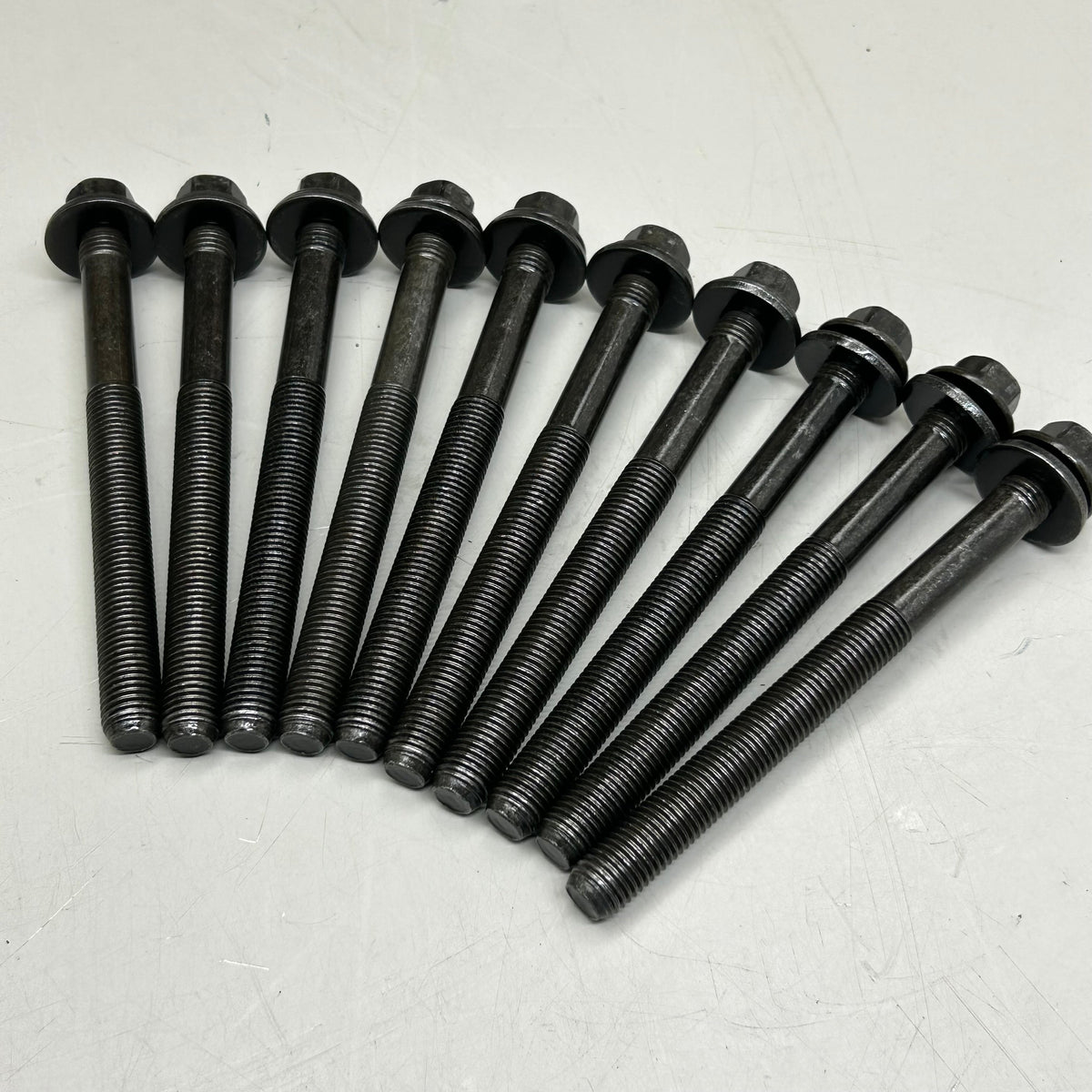 MAHLE Engine Cylinder Head Bolt Set For Chrysler, Dodge & Jeep GS33429