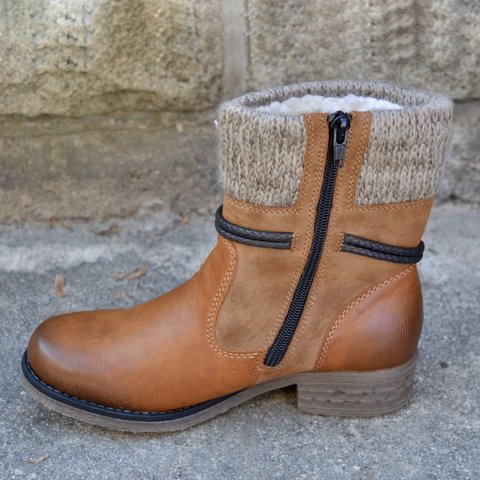 Chunky heel side zipper booties