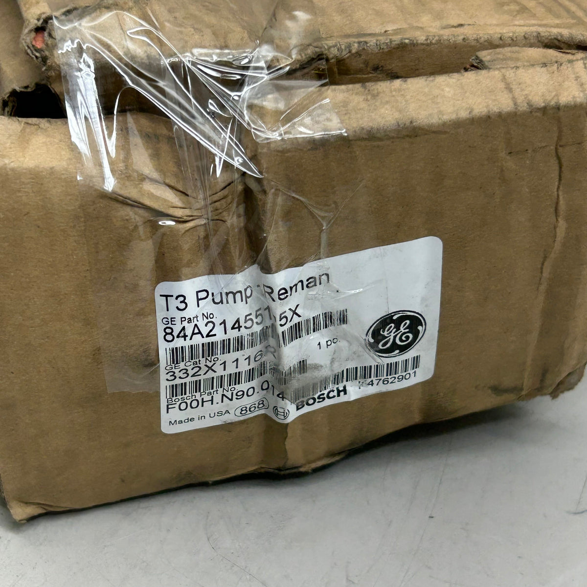 BOSCH Locomotive Fuel Injection Pump 15" Grey 332X116R (Distressed Packaging)