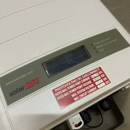 SOLAREDGE Storedge Inverter Equipment SE3800A & BCU-1PH-USS (For Parts, Not Tested)