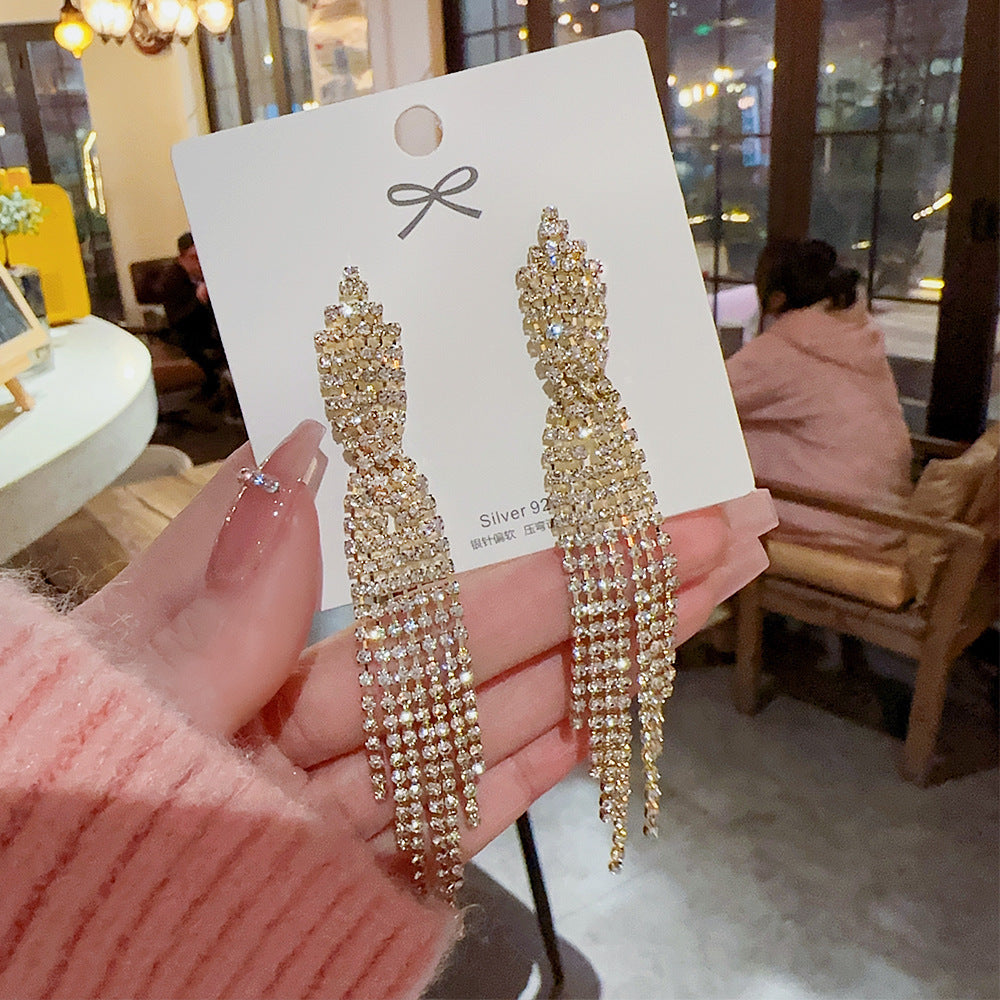 Light Luxury Pearl Earrings