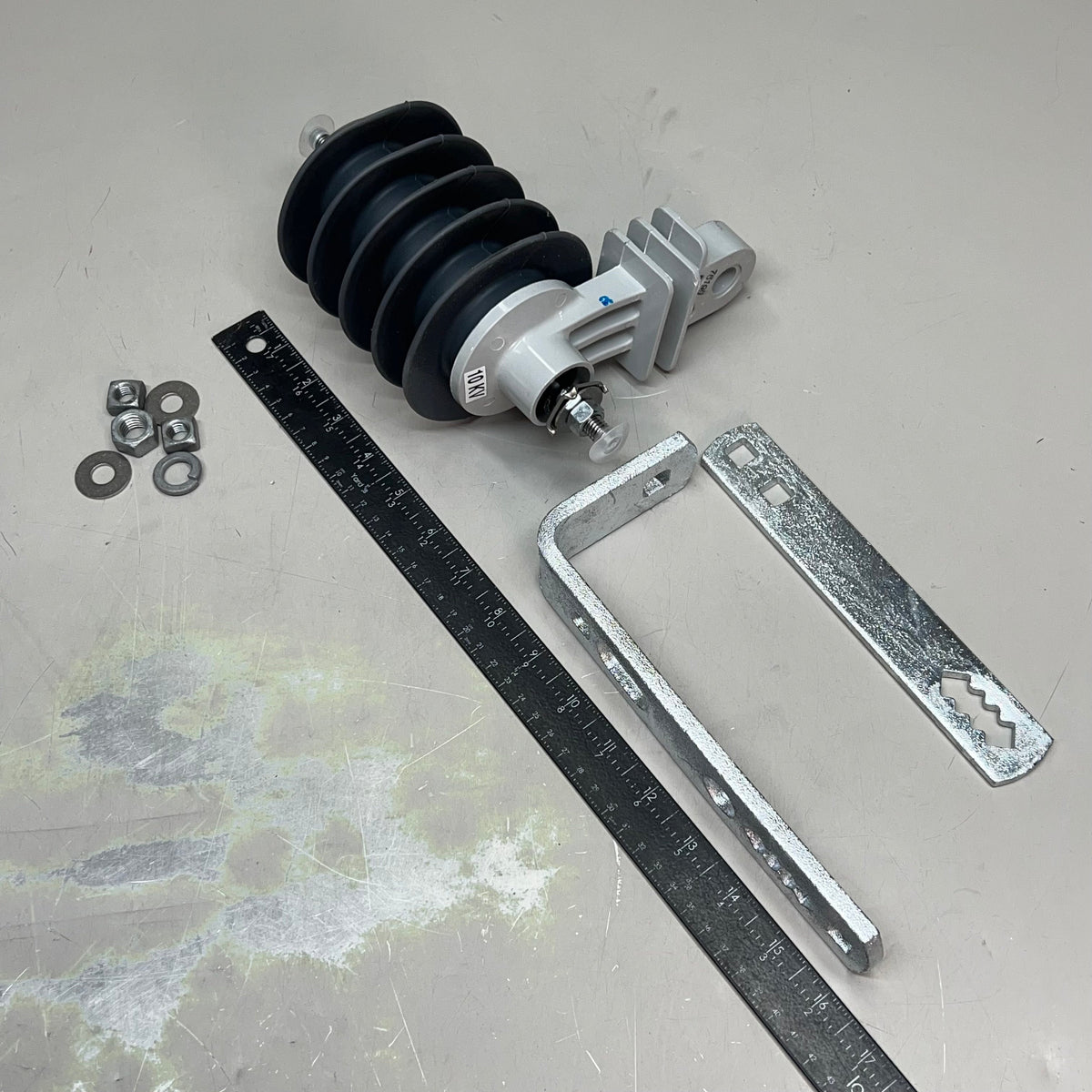 HUBBELL High Quality Optima Arrester 8.4 KV MCOV, 7224 Hardware PDV-100