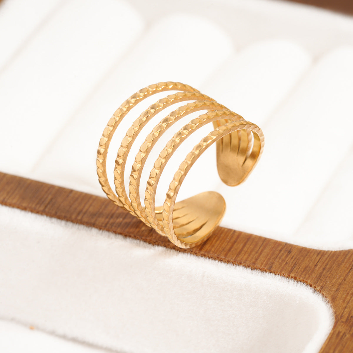 European American Fashion Open Adjustable Stainless Steel Ring For Women, Unique Line Design, Trendy Retro Hand Jewelry