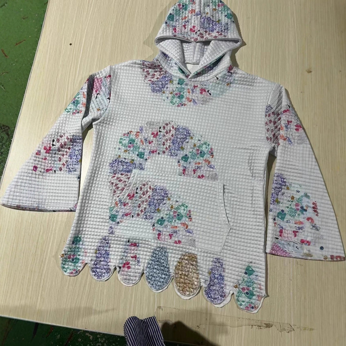 Womens Printed Small-Plaid Hooded Sweatshirt