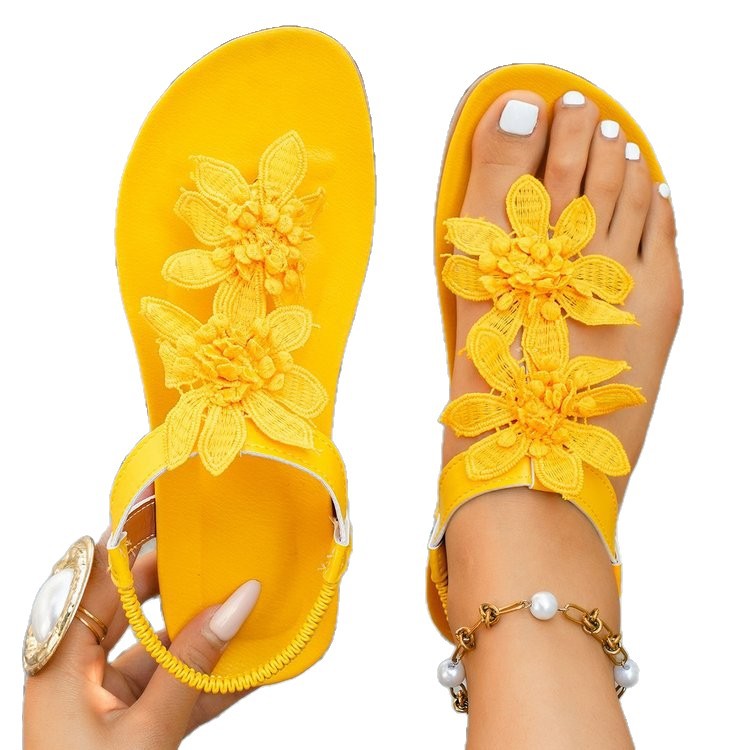 Plus-size Bohemian-style Floral Flip-flop Sandals