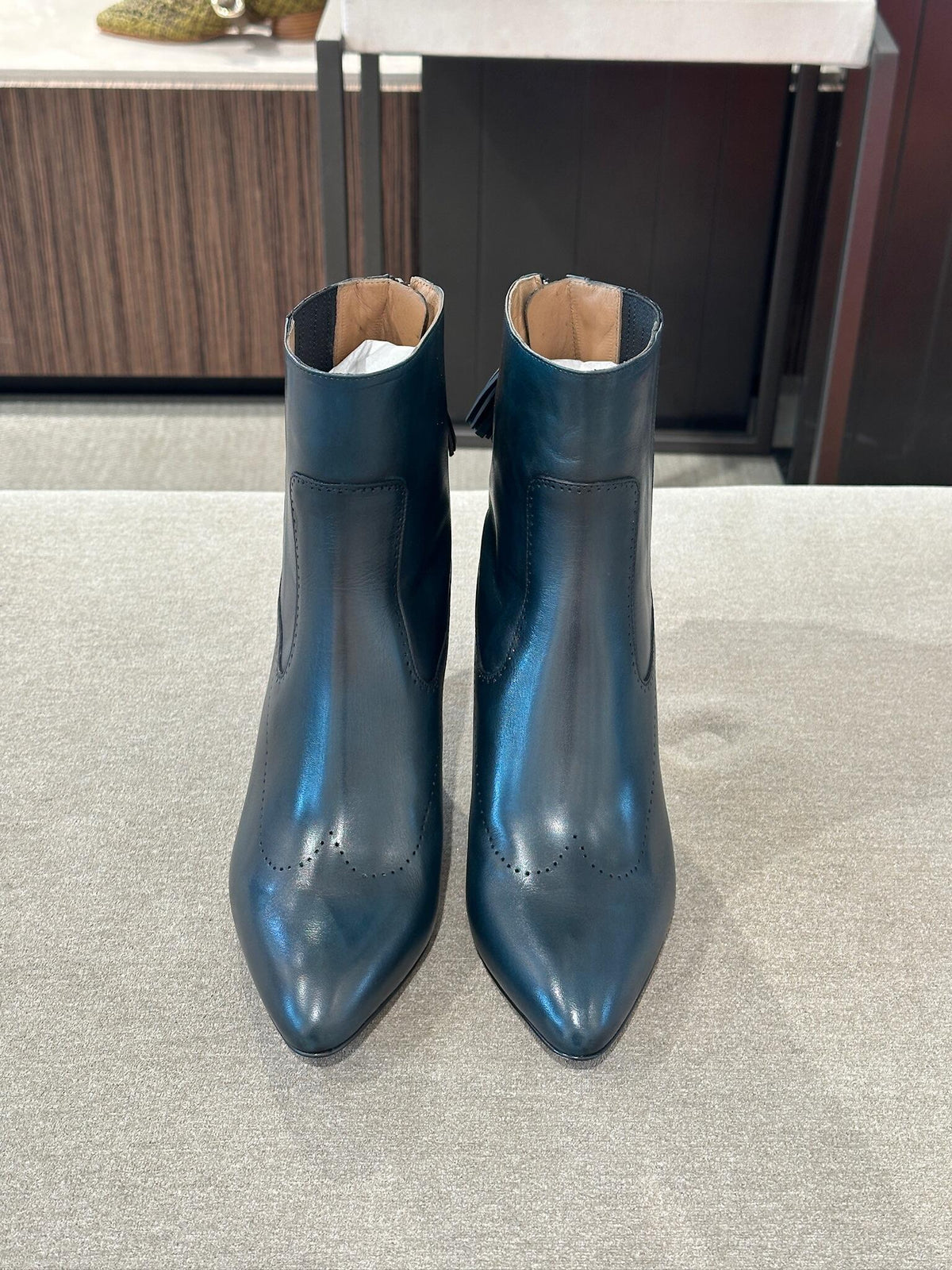 Pointed-toe Short Boots With A Back Zipper And A New-style Side Zipper