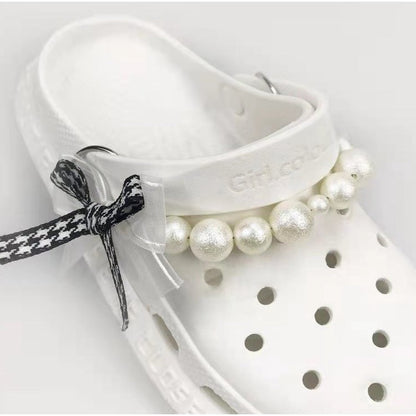 Factory Wholesale Hole Shoes Accessories Bow Pearl Chain Shoe Ornament INS Style Pearl Chain Decorative Buckle Spot
