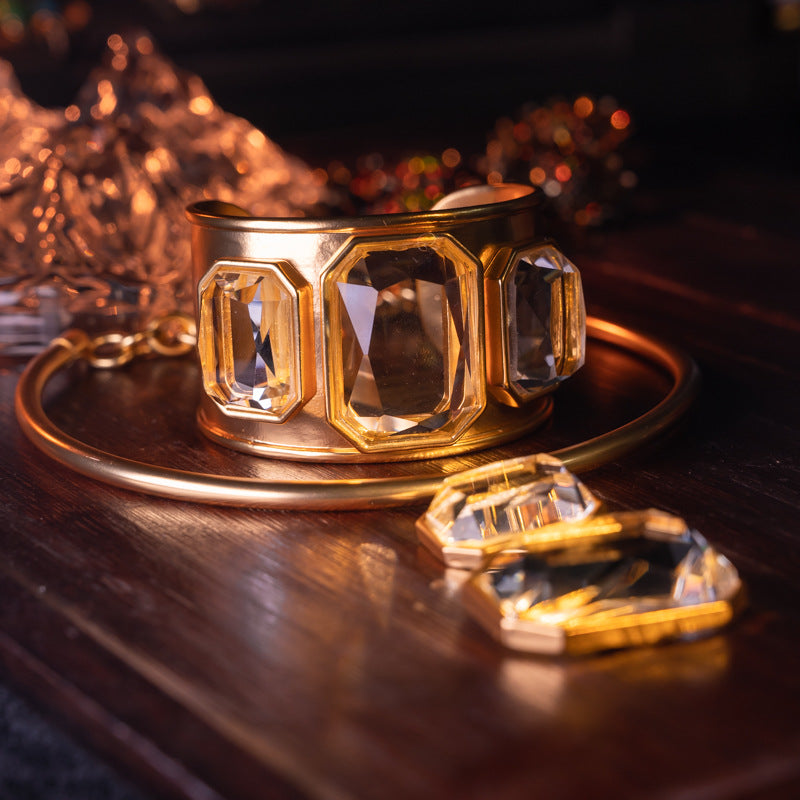 Medieval electroplated real gold full set crystal temperament high cold necklace bracelet set for women
