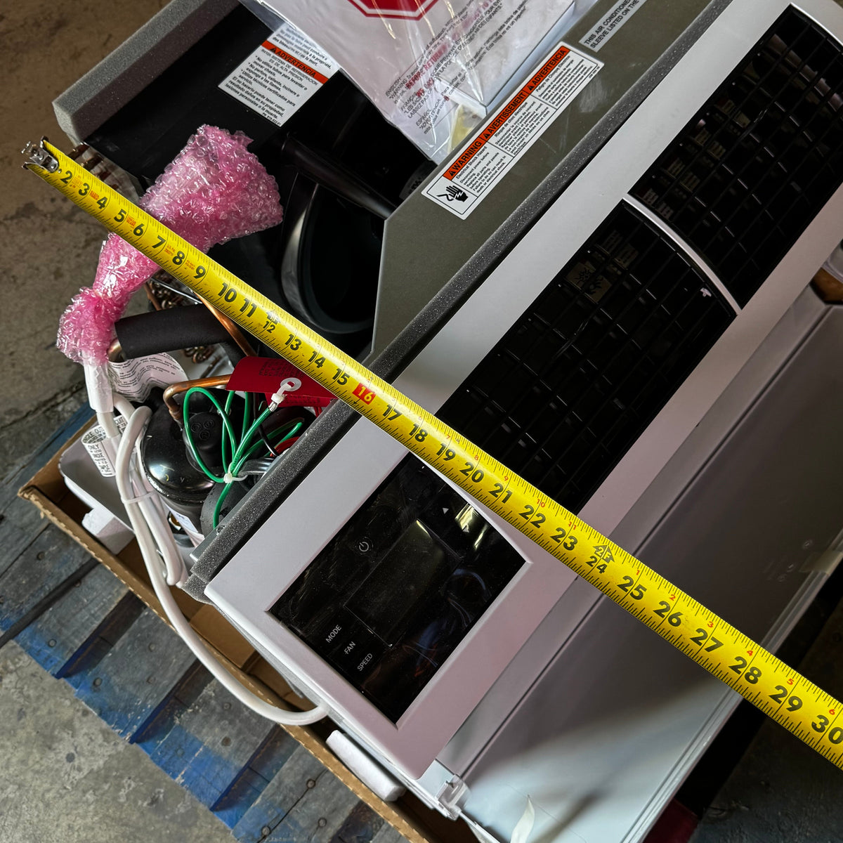FRIEDRICH Wall Air Conditioners 12000 BTU Cool, 230V White WET10A33A (New Other, Minor Damage)