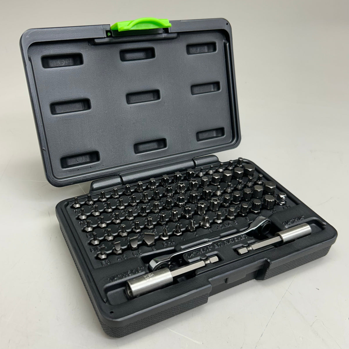 VIM TOOLS (77 PCS) Low Profile Master Bit Set 5/8" Long Bits Black VHC77