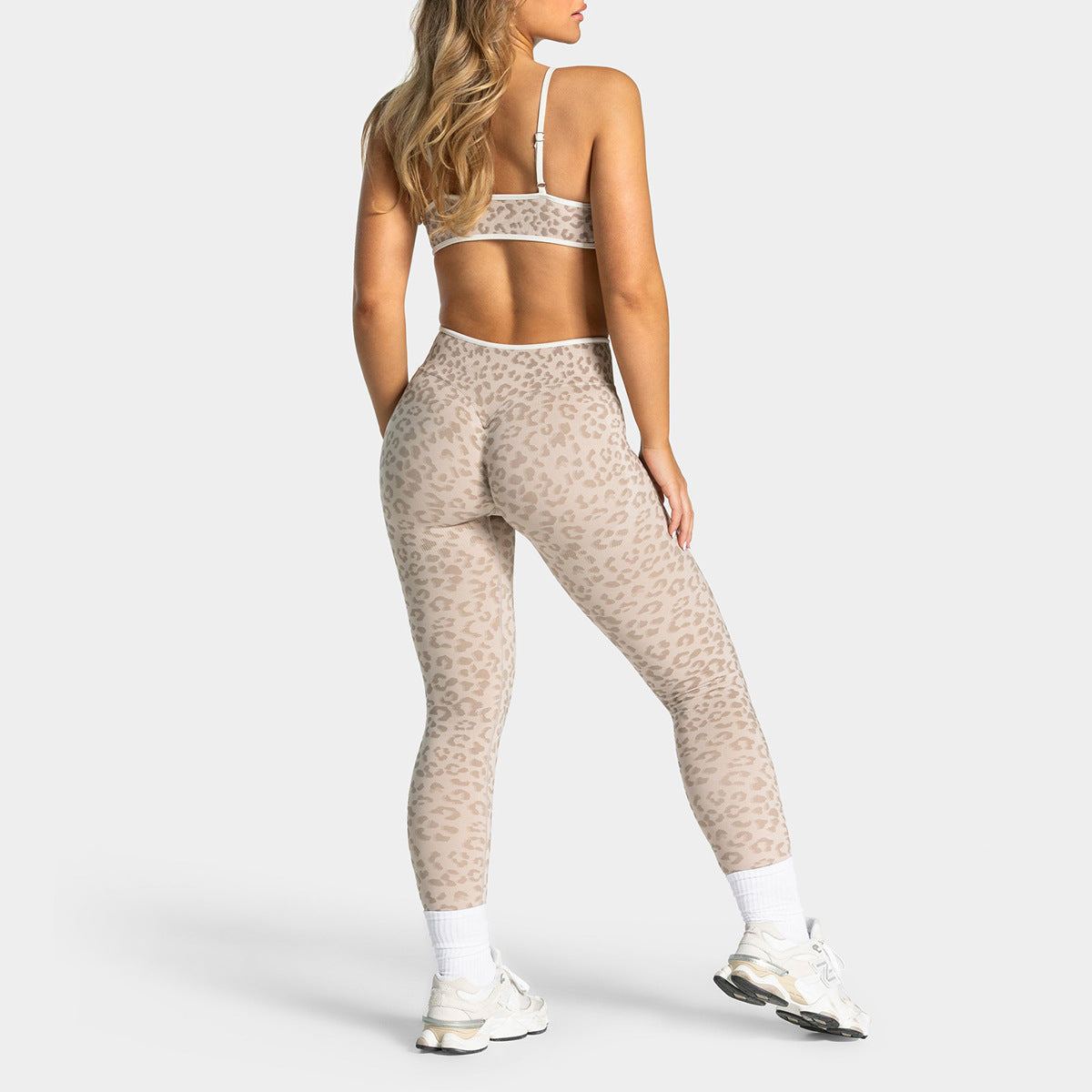 Breathable Sports Bra And Quick-drying Yoga Pants Workout Set
