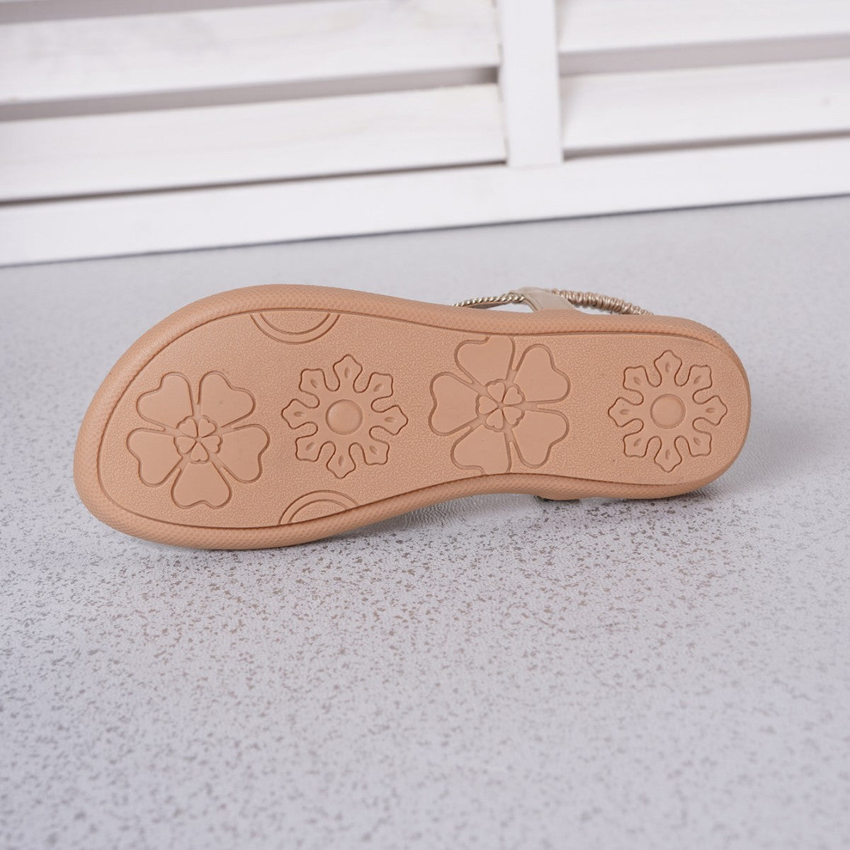 Flat-bottomed Sequined Thong-strap Roman Sandals