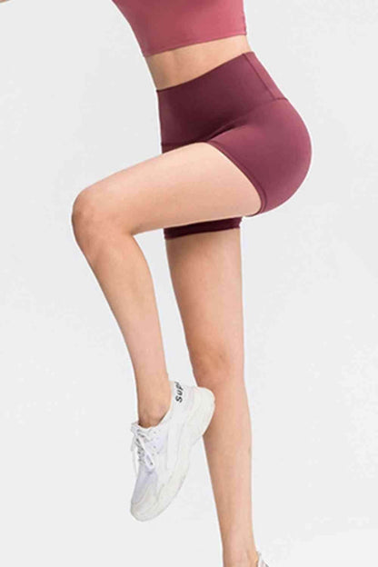 Wide Waistband Sports Shorts for Active Comfort and Style