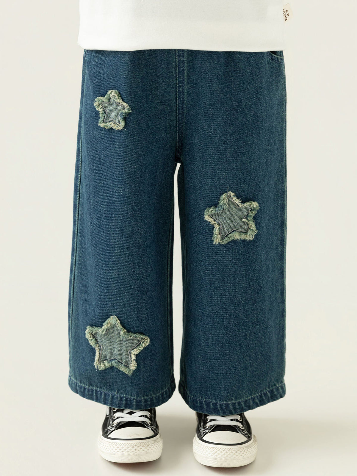 Girls' Washed-Effect Denim Jeans With Cute Star Embroidery And Fade-Resistant Design