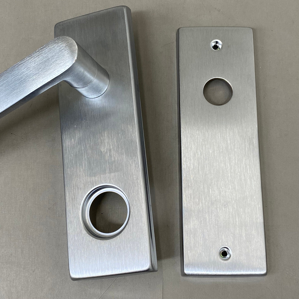 SCHLAGE L Series Trim Pack Door Handle  06N Lever Satin Chrome 09-449.06.626.00N