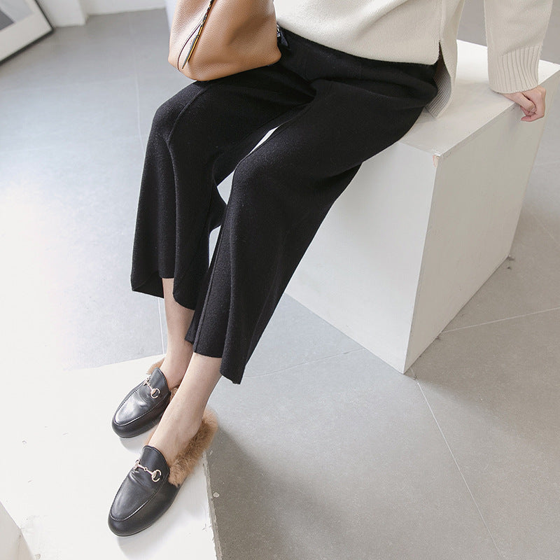 Maternity knitted cropped trousers