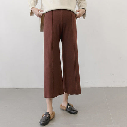 Maternity knitted cropped trousers