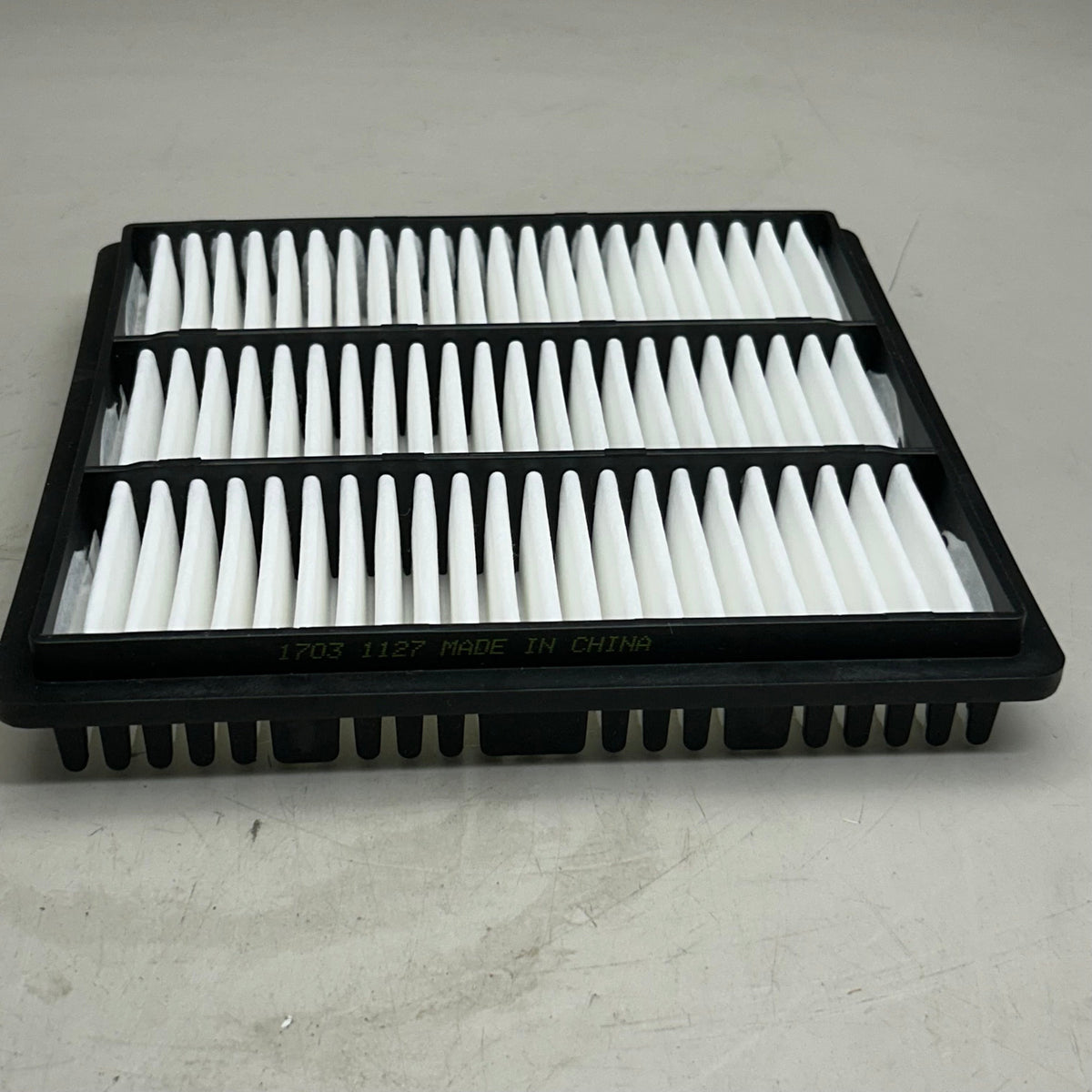 MAHLE Air Filter Replacement Part For Mitsubishi LX3102