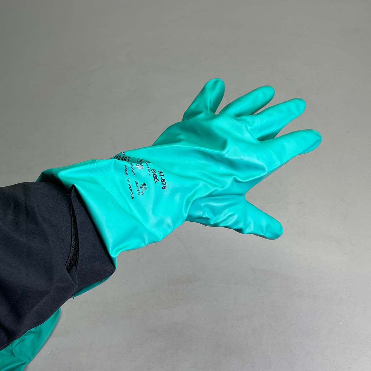 ANSELL (6-PACK) Alphatec Solvex Safety Gloves Size-10 Chemical-Resistant 37-676