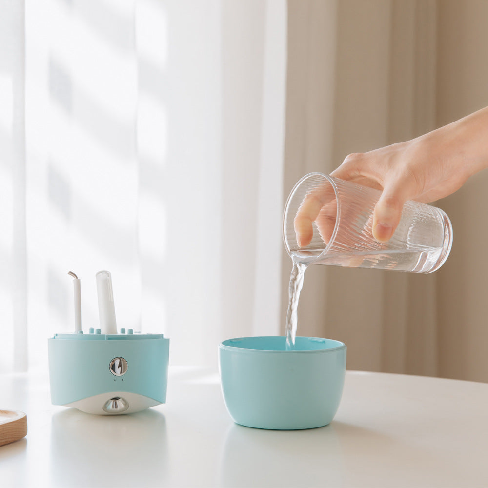 New Rotary Spray Fan USB Rechargeable Mini Humidifier Portable Silent Shaking Head Fan