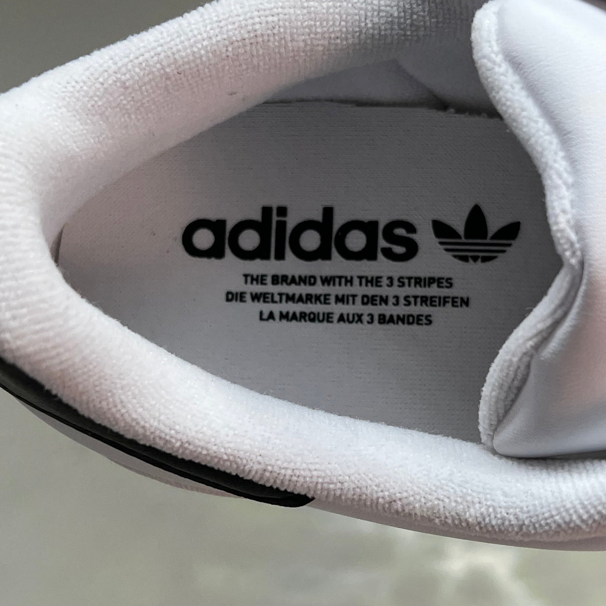 ADIDAS Superstar II Lowtop Sneakers Men's Sz 10 Women's Sz 11 White/Black IH8659
