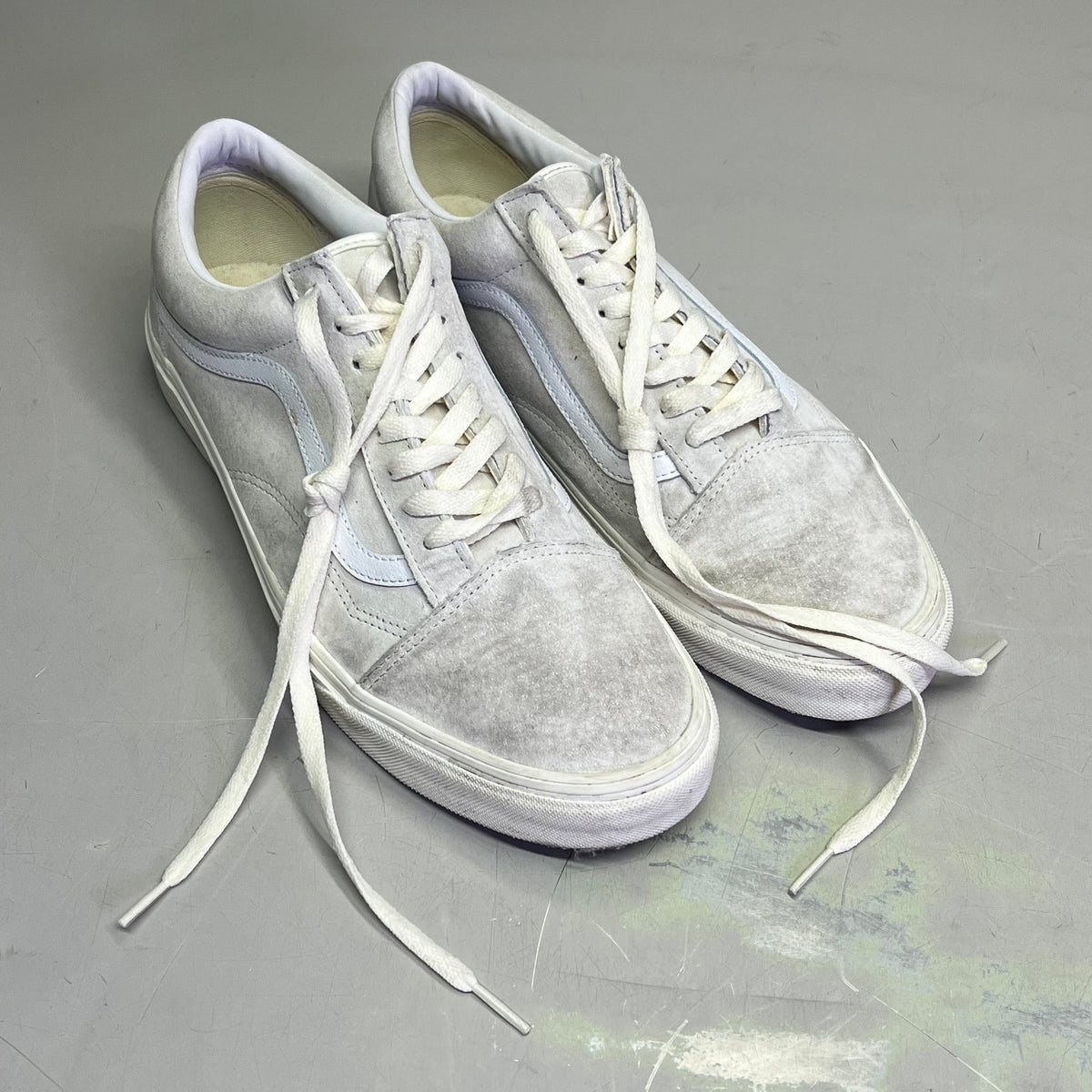 VANS Old Skool Lowpro Suede Sneakers  Men's Sz 11 Off White (Pre-Owned)