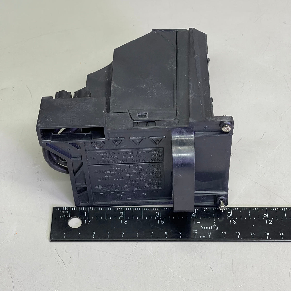 MITSUBISHI Replacement Projector Lamp Black 915B403001