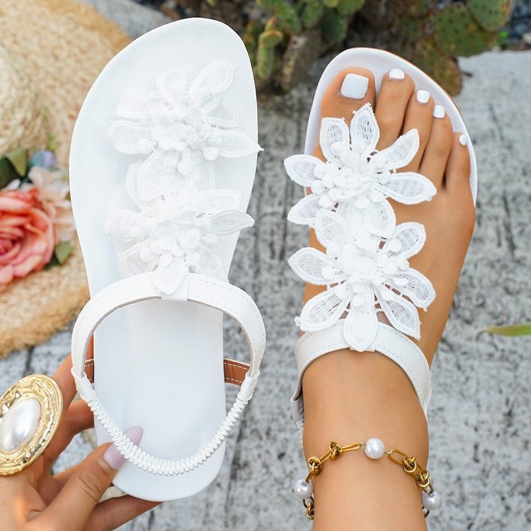 Plus-size Bohemian-style Floral Flip-flop Sandals