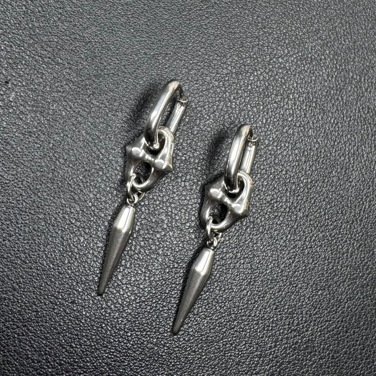 Dark Cold Style Niche Bone Joint Style Versatile Ear Clip Women