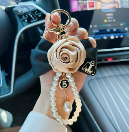 Bow Pearl Metal Keychains Decoration