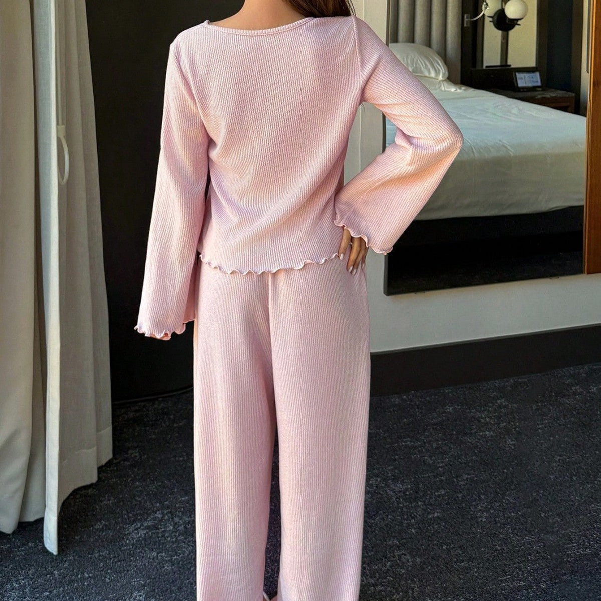 Women's Fashionable Womens Top And Pants Set