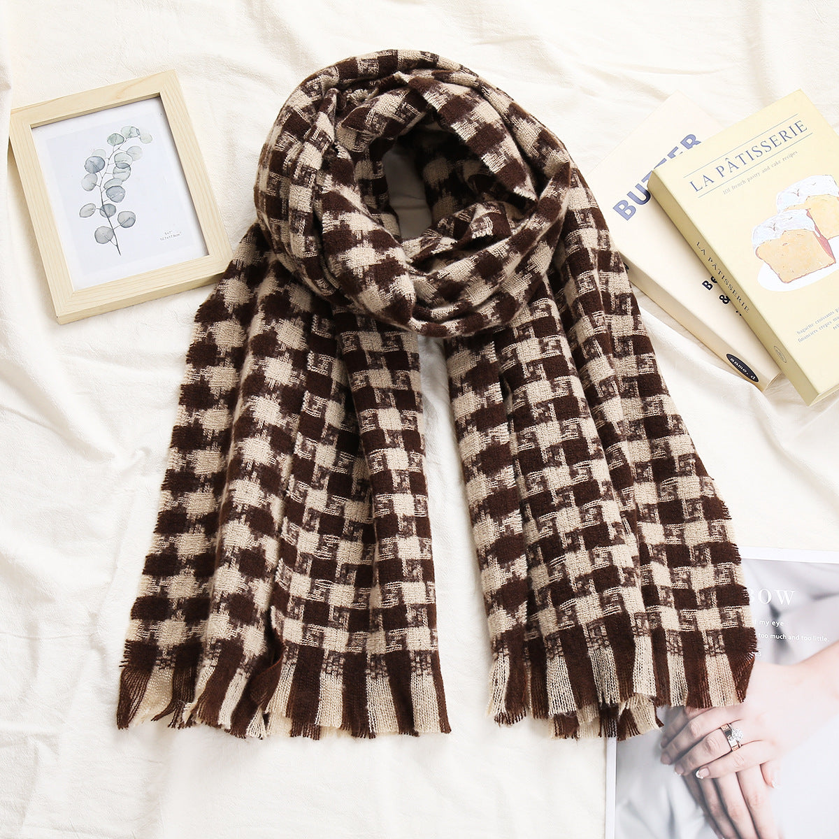 Womens Retro Artistic Diamond-Plaid Scarf