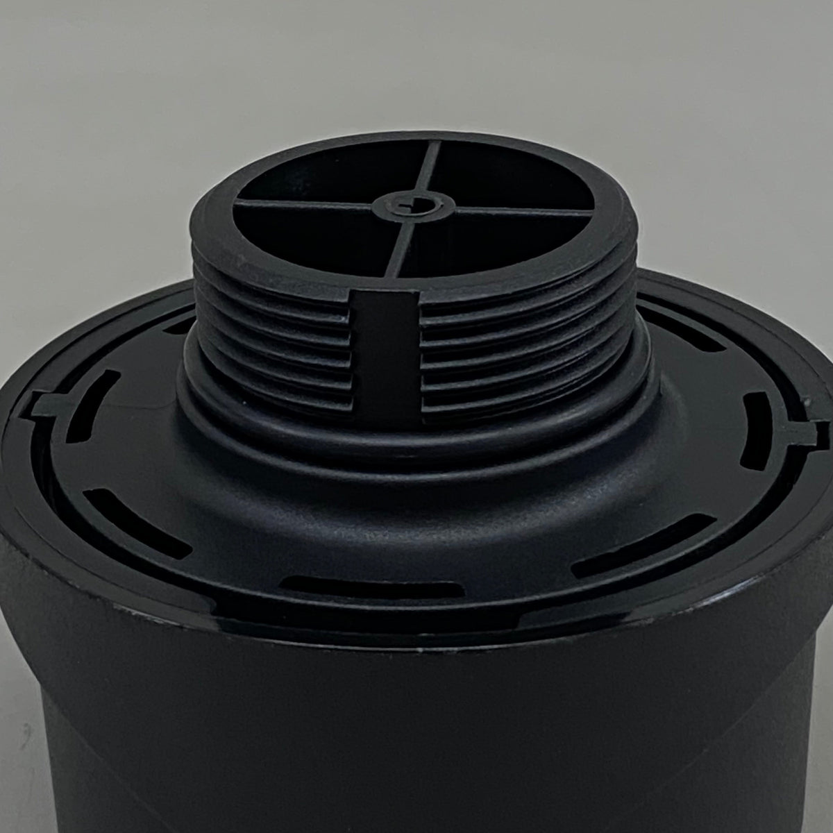 BOBCAT Hydraulic Oil Tank Cap Replacement Part For Bobcat 321  Black 2087493