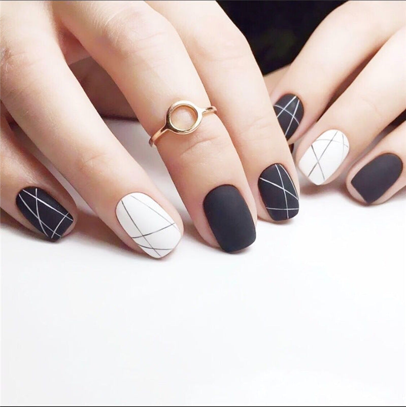 Fashionable Blue and Graffiti Pattern Fake Nails