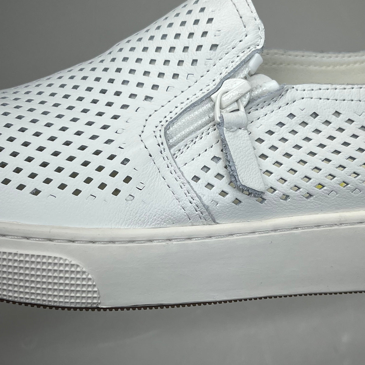 PROPET Kate Side Zip Leather Breathing Open Cell Women's Sz 6 White WCX015L