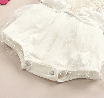 Sleeveless lace baby creeper