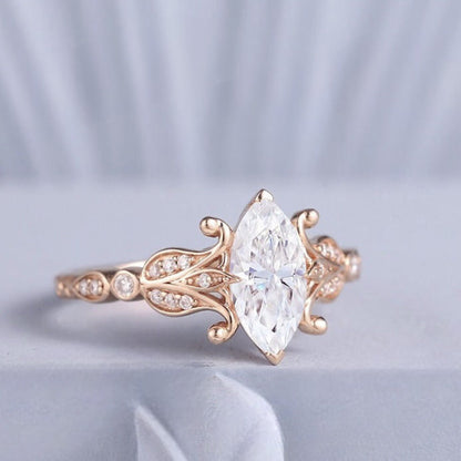 Gold-plated Zircon Ringelegant High-end Crown-style Ring