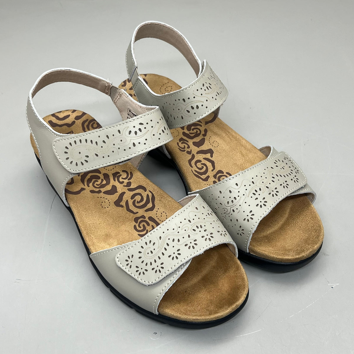 PROPET Wanda Sandal w/Wedge Heel Design Womens Sz 7.5 XX WIDE (4E) Cream WSX203L