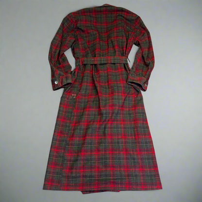 PENDLETON WOOLEN MILLS 100% Virgin Wool Rob  Men's Sz M Plaid Red/Green (Used)