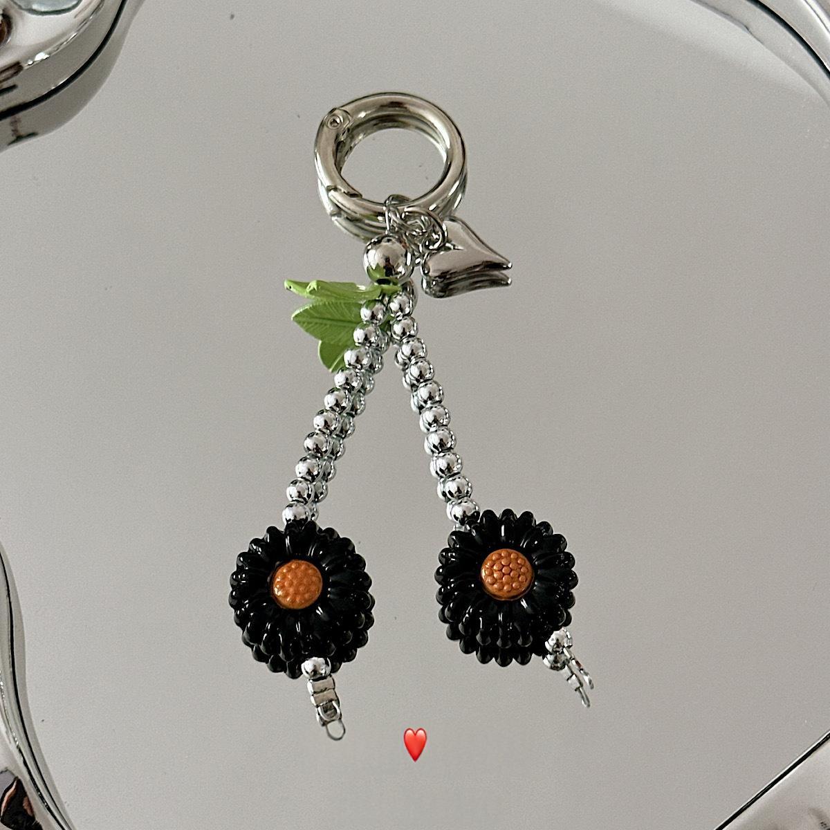 Cute Flower-shaped Bag Charm Keychain